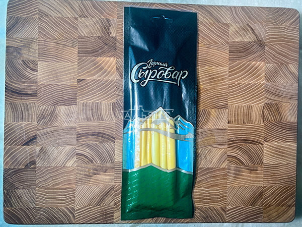 Сыр 60 гр ГОРНЫЙ СЫРОВАР (Балыковый копчёный) в Колпино